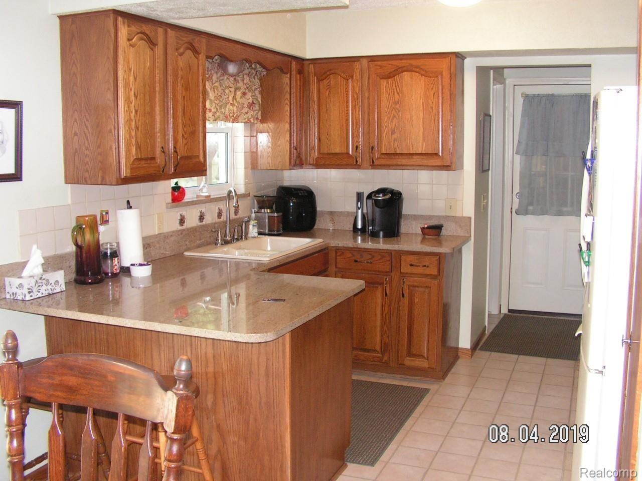 4345 Crosby Road Flint, MI 48506 - Photo 11 of 30 PICT0011.JPG