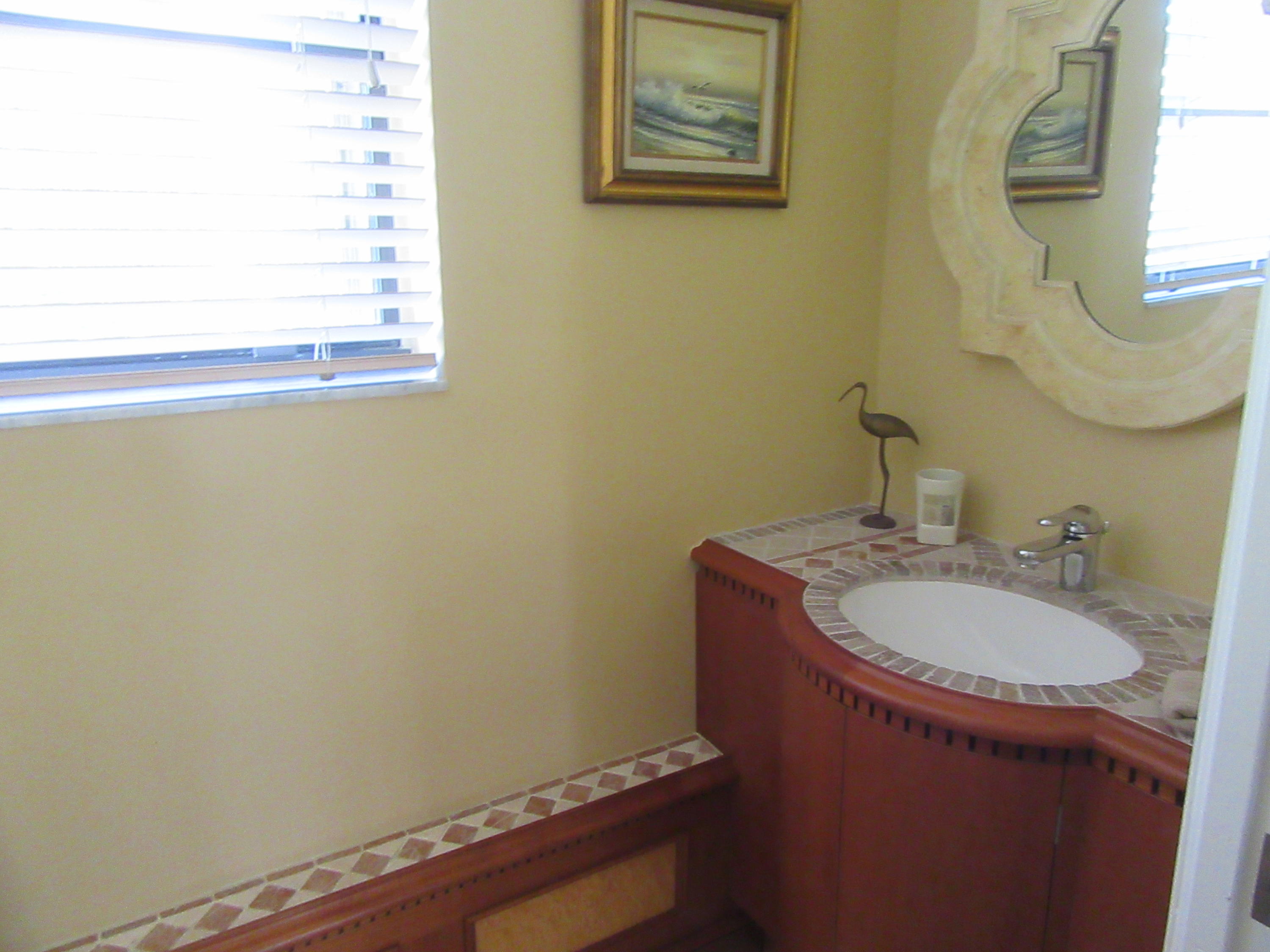 364 Golfview Road, Unit 401 North Palm Beach, FL 33408 - Photo 16 of 28 Half Bath