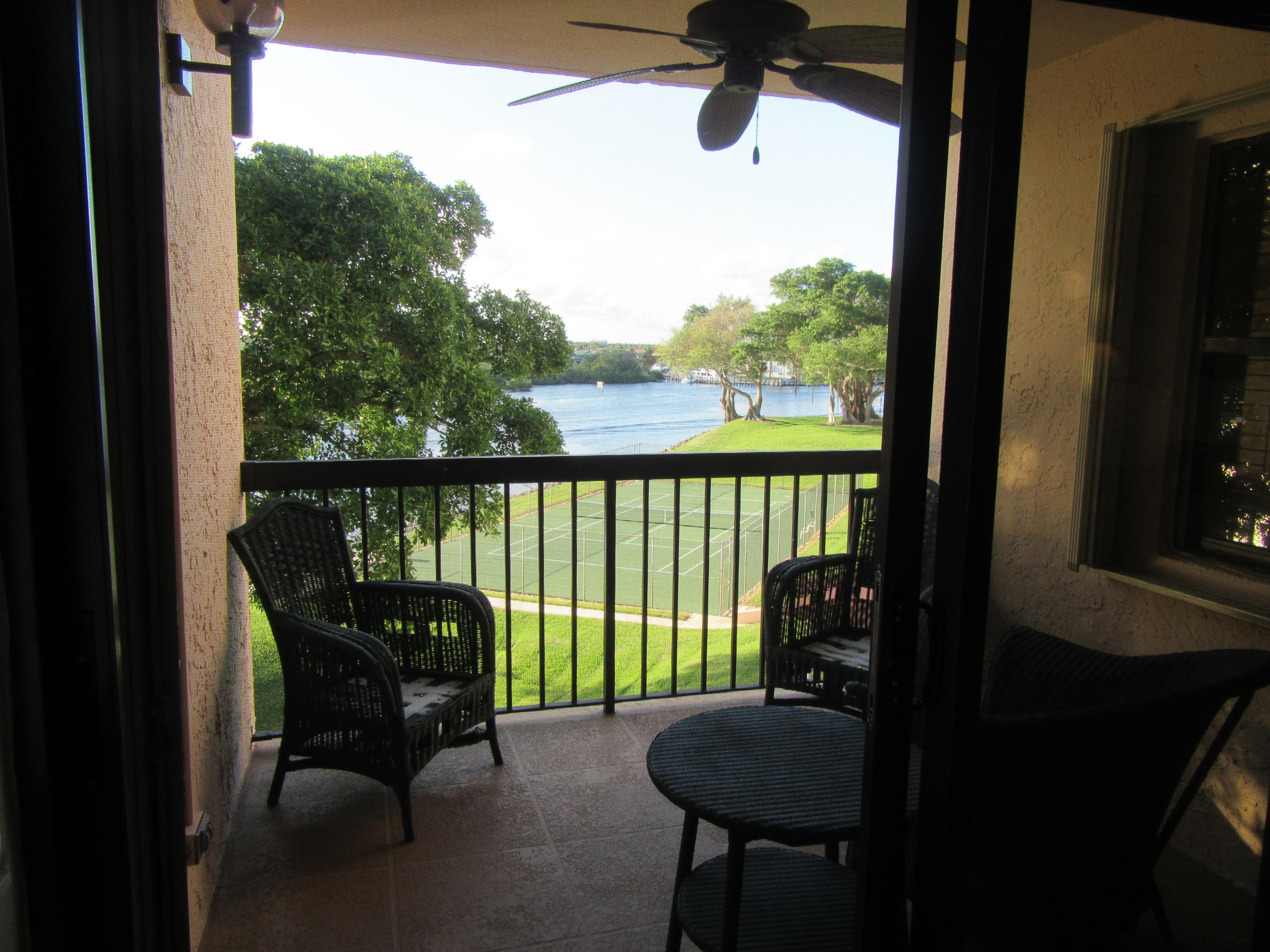 364 Golfview Road, Unit 401 North Palm Beach, FL 33408 - Photo 17 of 28 Balcony view
