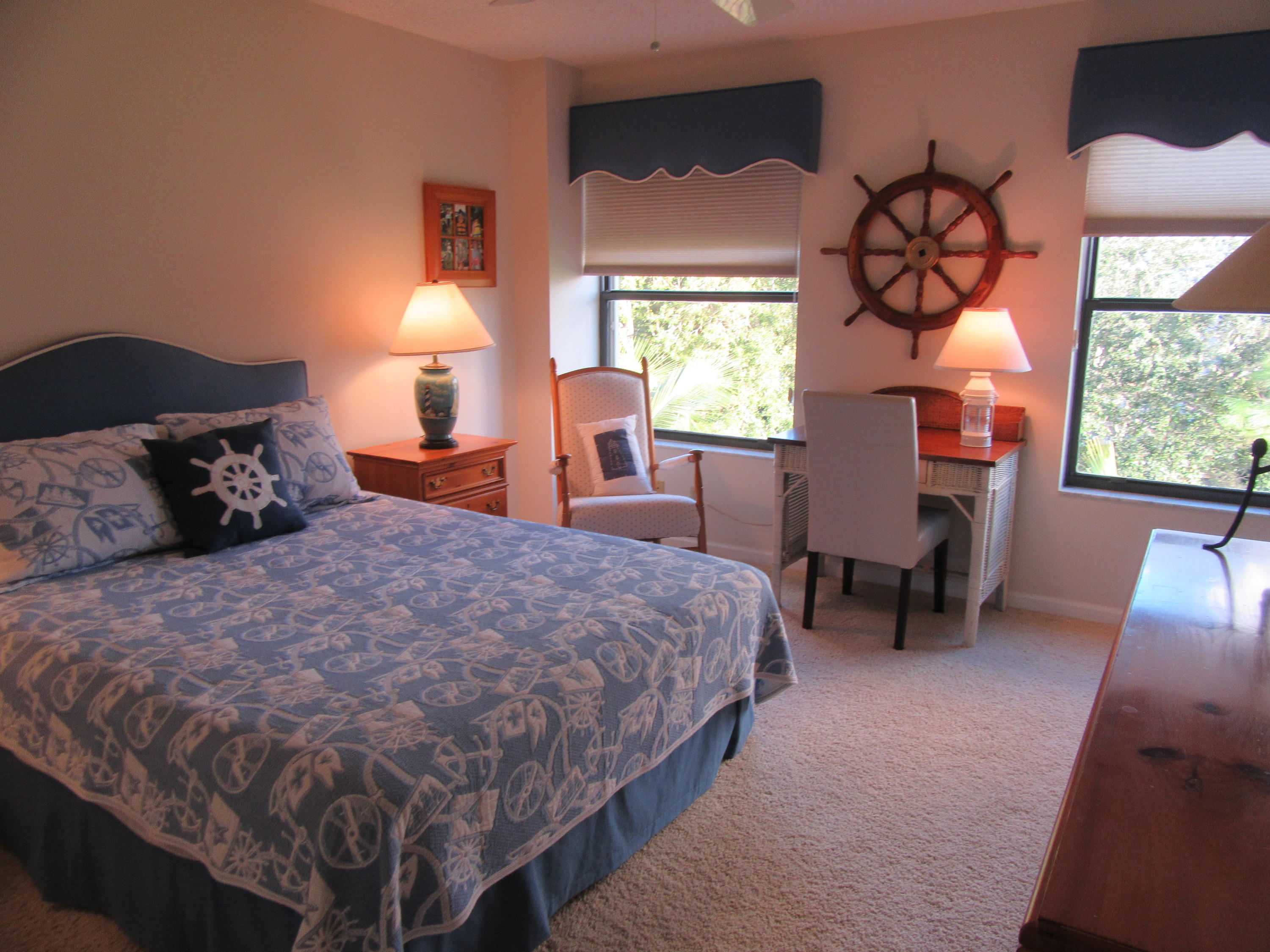 364 Golfview Road, Unit 401 North Palm Beach, FL 33408 - Photo 23 of 28 2nd Bedroom