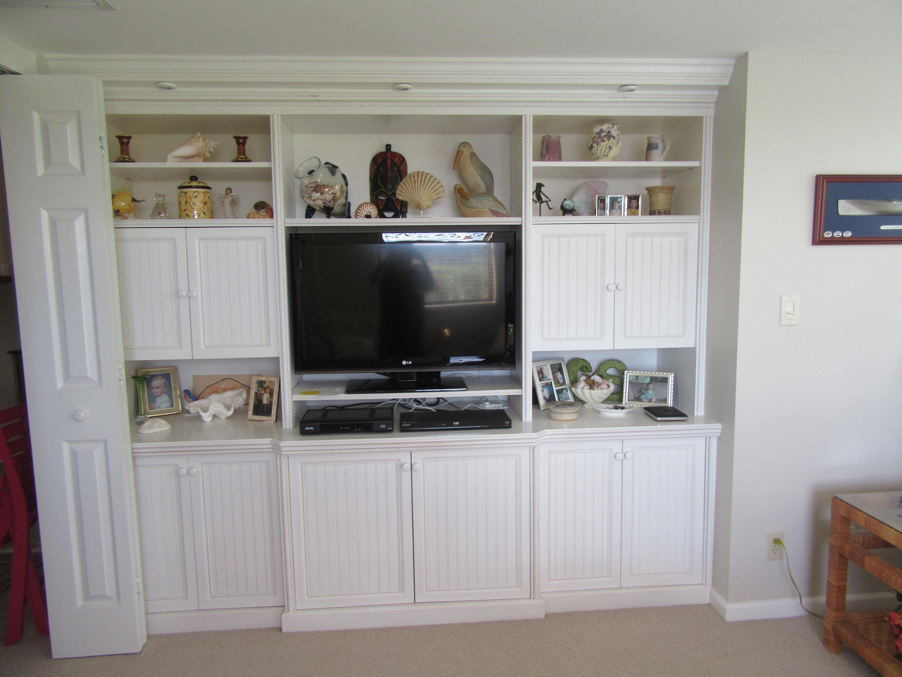 364 Golfview Road, Unit 401 North Palm Beach, FL 33408 - Photo 10 of 28 Builtin Den