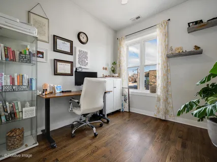 $479,000 | 2537 North Sawyer Avenue, Unit 3A, Chicago, IL 60647