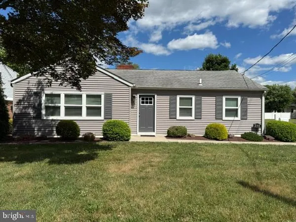 $3,200 | 2959 Quakerbridge Road, Unit HOUSE A, Hamilton, NJ 08619