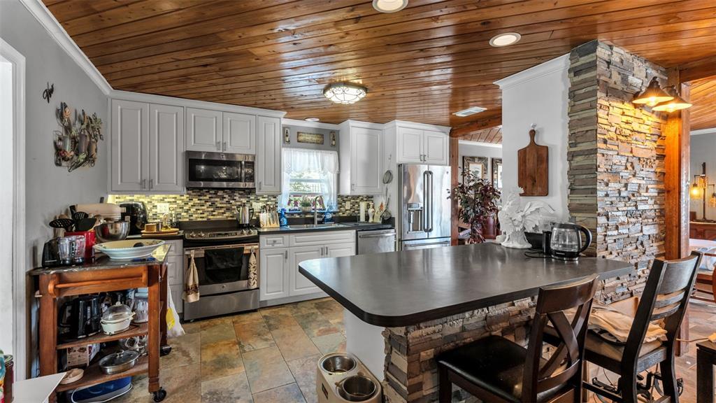 3830 Clubhouse Road Lakeland, FL 33812 - Photo 12 of 42