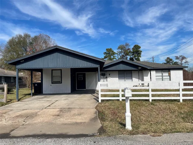 $1,350 | 8321 Homewood Lane, Unit A, Houston, TX 77028