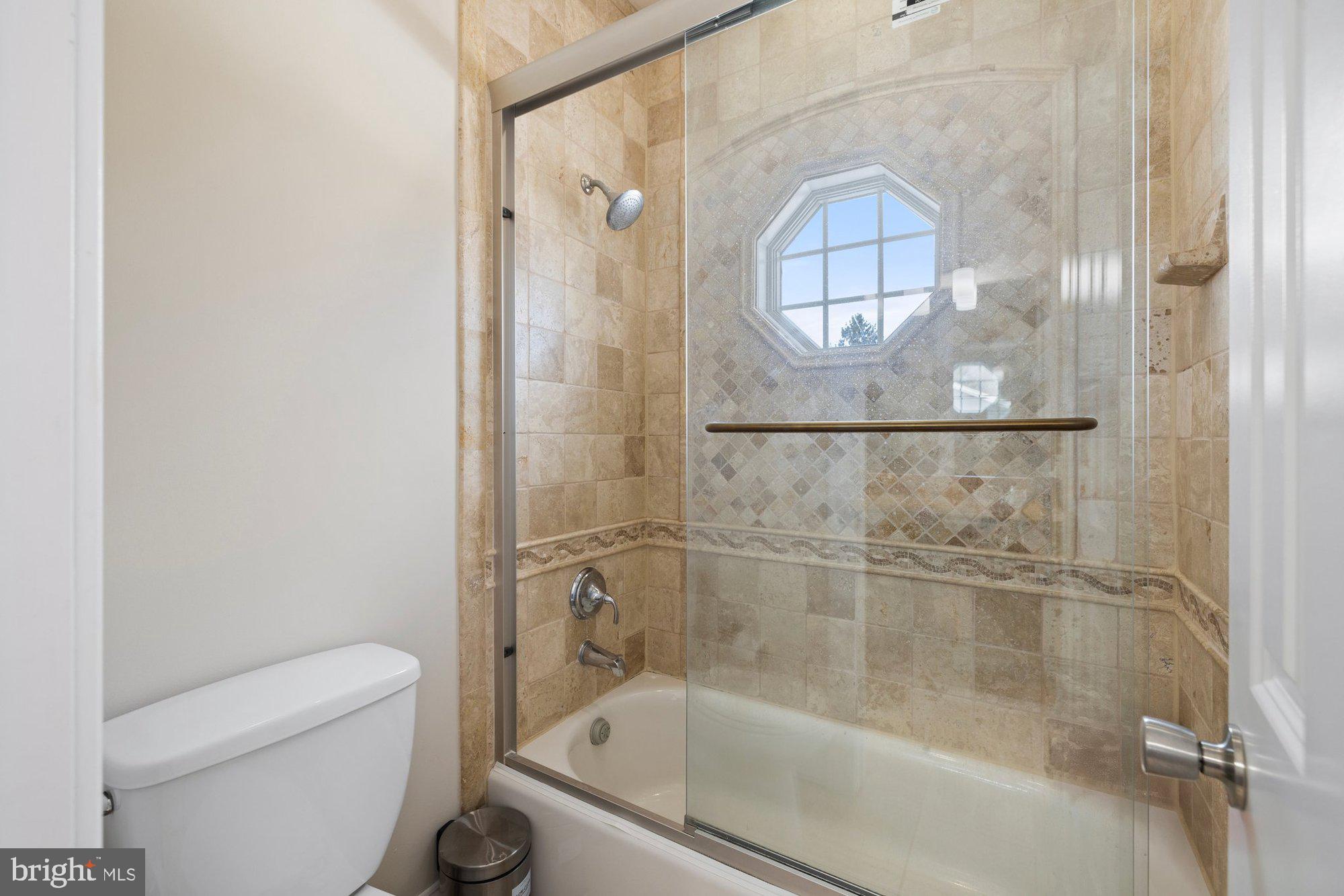 10102 Vale Road Vienna, VA 22181 - Photo 62 of 110