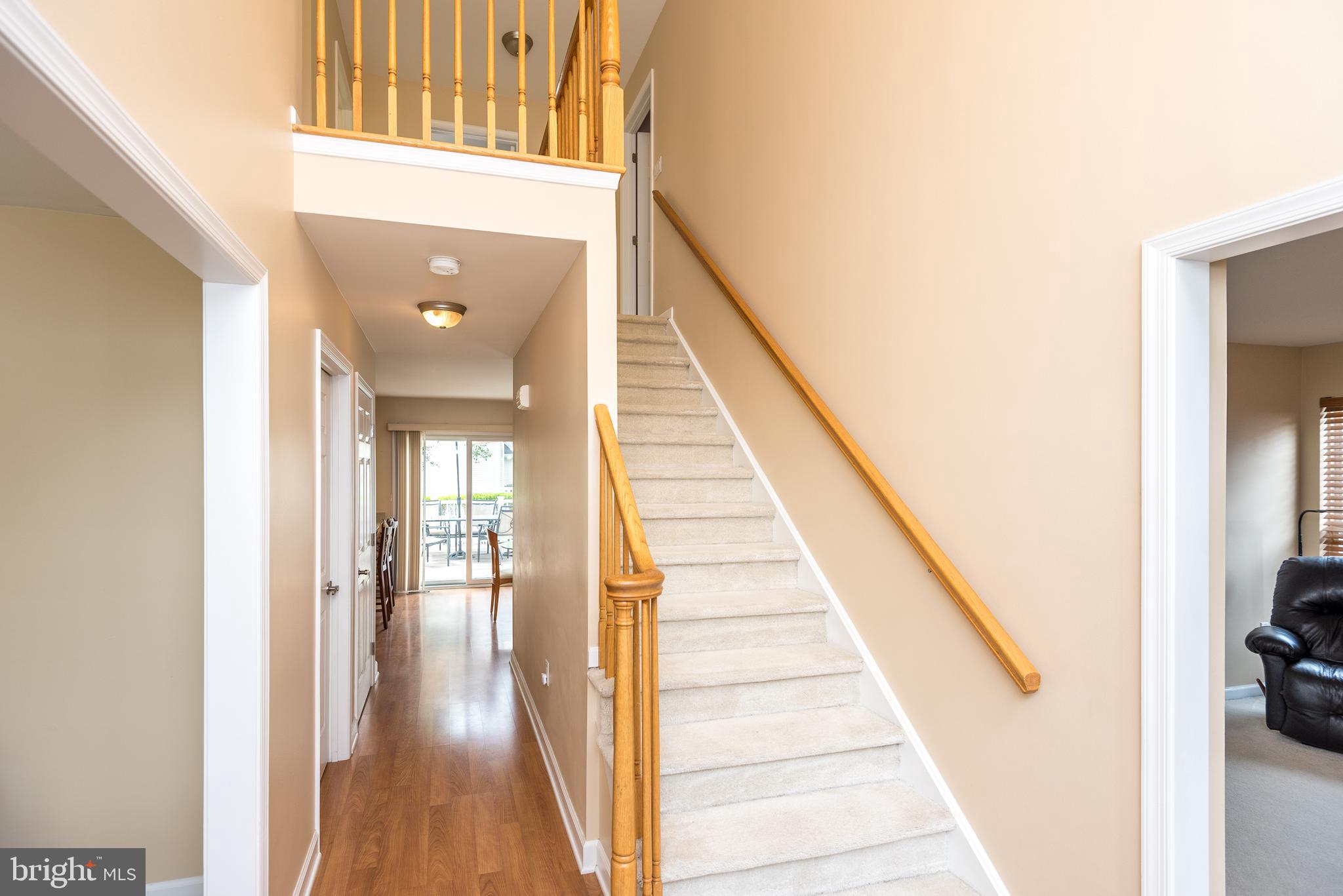 36 Ludlow Road Yardley, PA 19067 - Photo 5 of 38 Entry Foyer