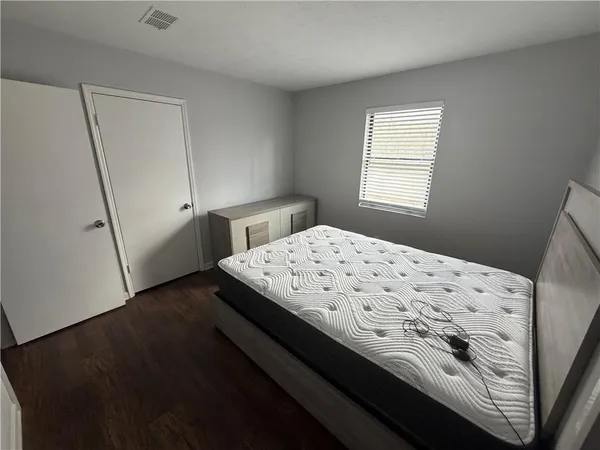 $1,800 | 5285 Mainstreet Park Drive, Stone Mountain, GA 30088