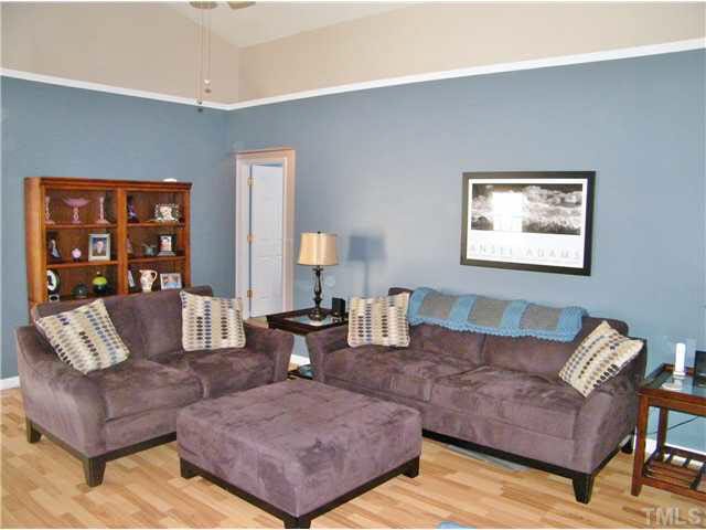 4925 Mocha Lane Raleigh, NC 27616 - Photo 5 of 25 a living room with furniture