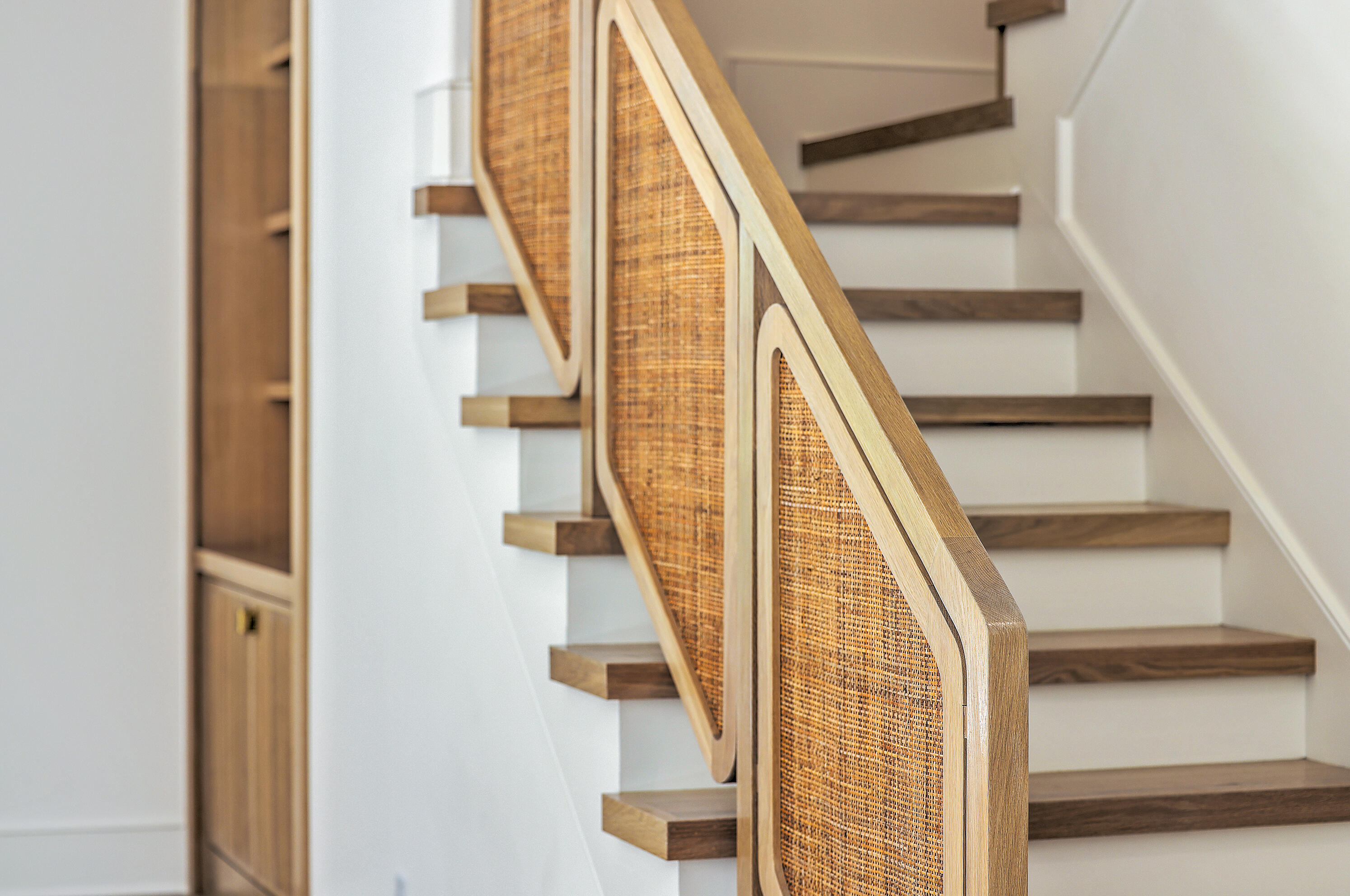 755 Adluh Street Mount Pleasant, SC 29464 - Photo 22 of 64 Handrail