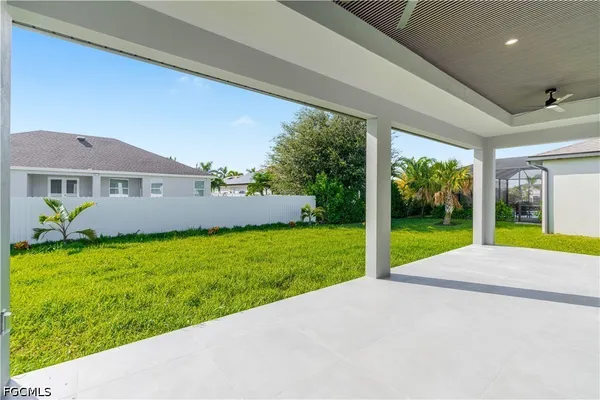 $3,000 | 512 Northwest 35th Place, Cape Coral, FL 33993