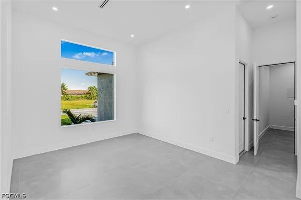 $3,000 | 512 Northwest 35th Place, Cape Coral, FL 33993