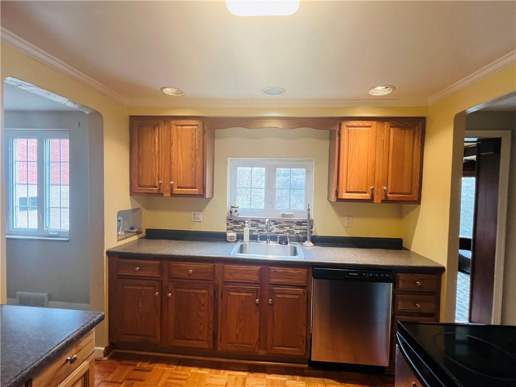 153 Fairfax Road Pittsburgh, PA 15221 - Photo 18 of 32 Gallery Image 18