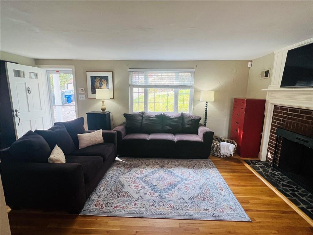 153 Fairfax Road Pittsburgh, PA 15221 - Photo 4 of 32 Gallery Image 4