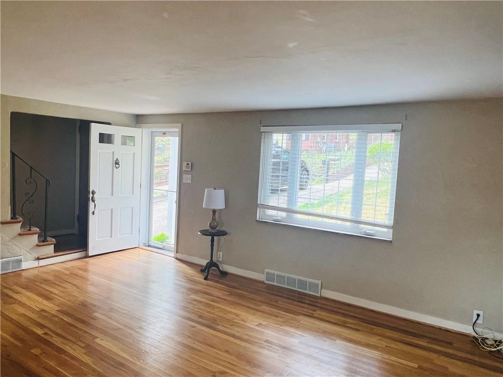 153 Fairfax Road Pittsburgh, PA 15221 - Photo 8 of 32 Gallery Image 8