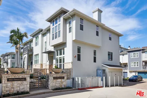 $1,595,000 | 6011 South Dawn Creek, Unit 1, Playa Vista, CA 90094