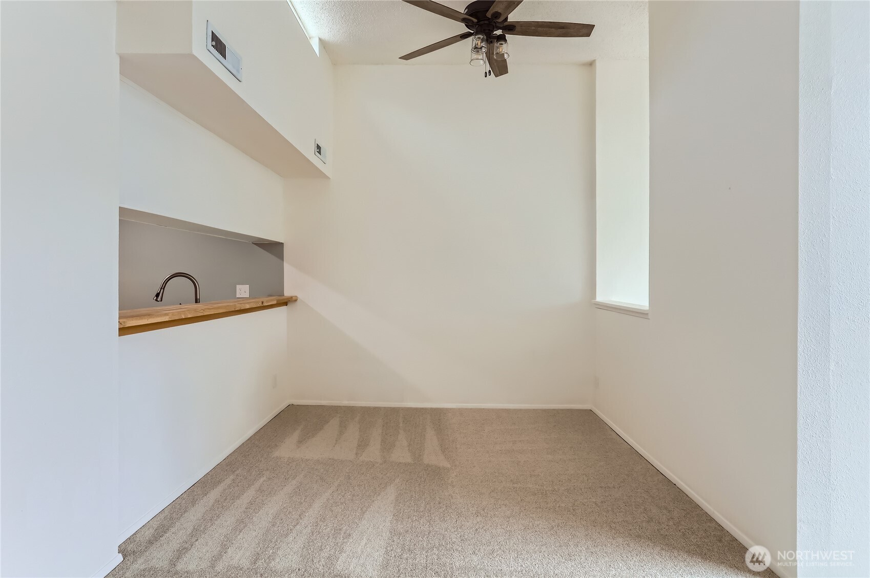 7435 Old Redmond Road, Unit 325 Redmond, WA 98052 - Photo 11 of 20