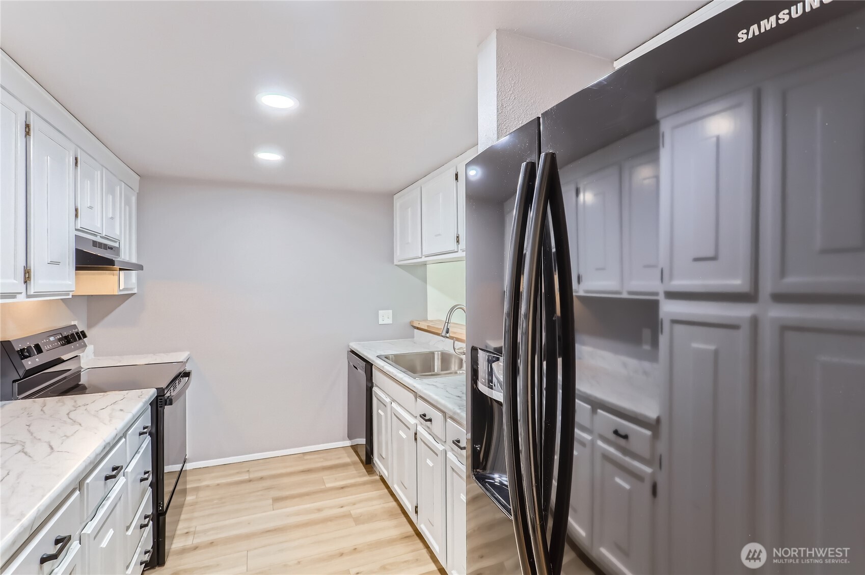 7435 Old Redmond Road, Unit 325 Redmond, WA 98052 - Photo 13 of 20