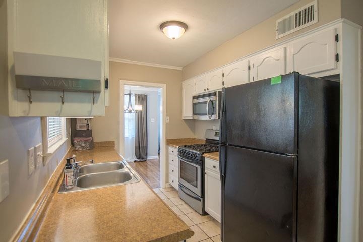 1514 Cranford Road Memphis, TN 38117 - Photo 8 of 19 Gallery Image 8