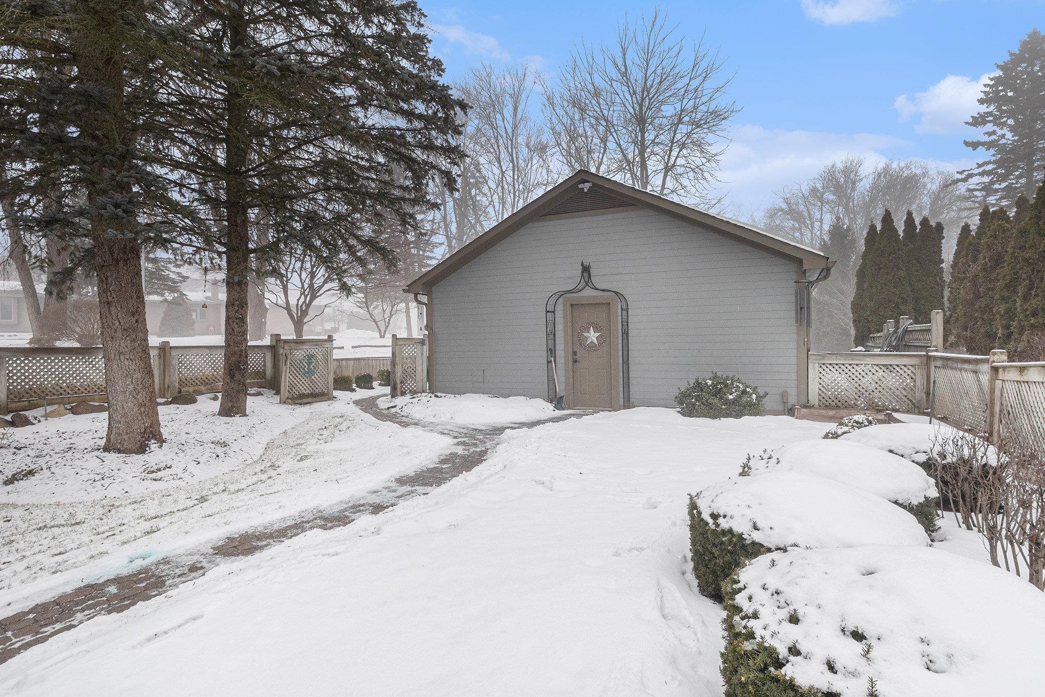 3543 Mann Road Clarkston, MI 48346 - Photo 34 of 39 1930580-1e5c1473-6088-4404-869a-79af2653a48d.JPG