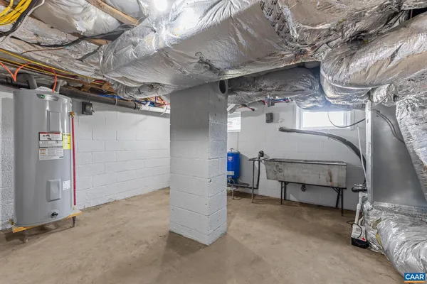 $485,000 | 2733 Cedar Lane Road, Kents Store, VA 23084