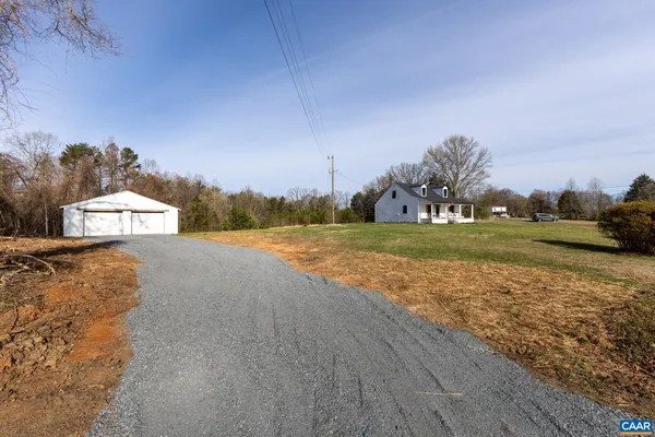 $485,000 | 2733 Cedar Lane Road, Kents Store, VA 23084