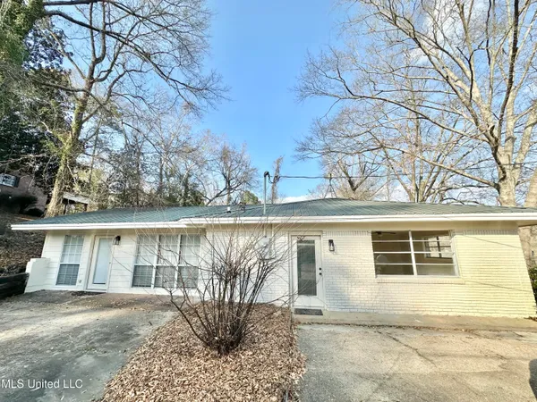 $249,900 | 1002 Mark Drive, Mendenhall, MS 39114