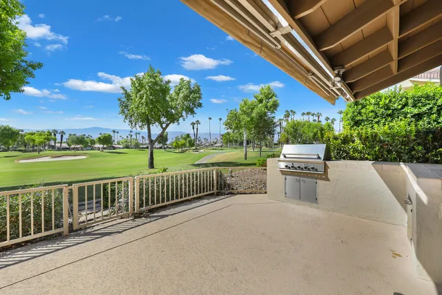 $575,000 | 241 Bouquet Canyon Drive, Palm Desert, CA 92211
