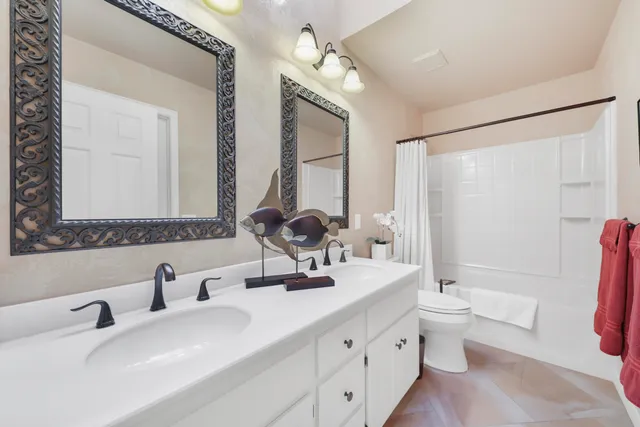 $575,000 | 241 Bouquet Canyon Drive, Palm Desert, CA 92211