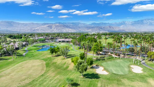 $575,000 | 241 Bouquet Canyon Drive, Palm Desert, CA 92211
