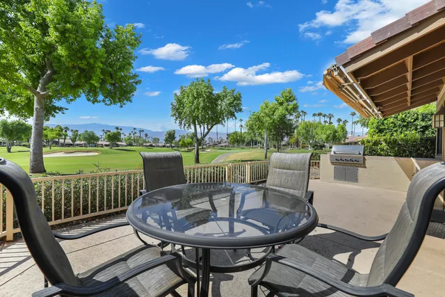 $575,000 | 241 Bouquet Canyon Drive, Palm Desert, CA 92211