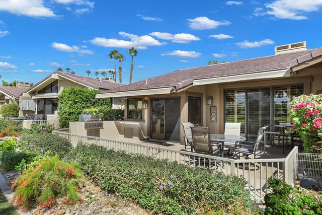 $575,000 | 241 Bouquet Canyon Drive, Palm Desert, CA 92211