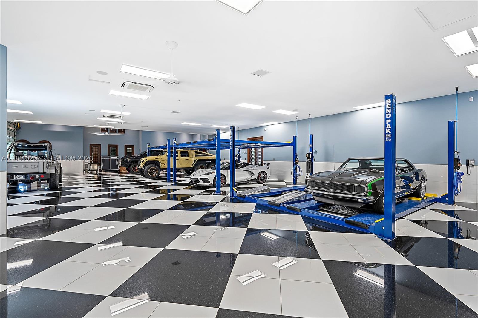 176 Spyglass Lane Jupiter, FL 33477 - Photo 15 of 79