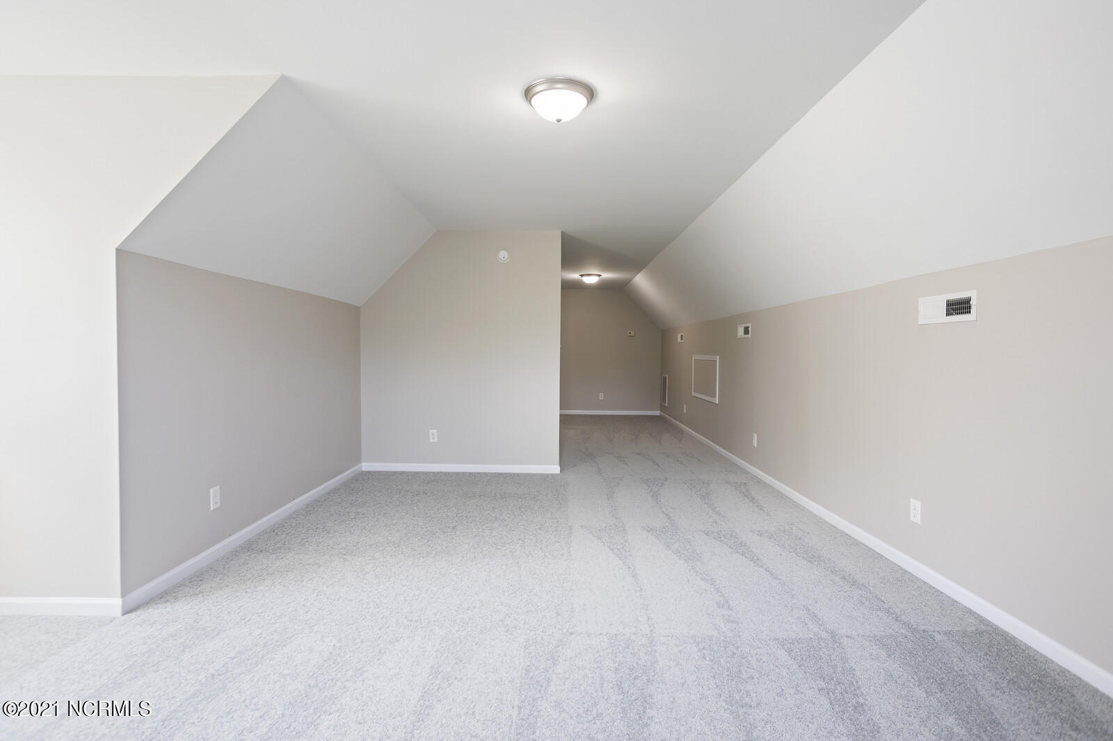 421 Jackson Store Road Beulaville, NC 28518 - Photo 40 of 99 2nd Floor Large Room
