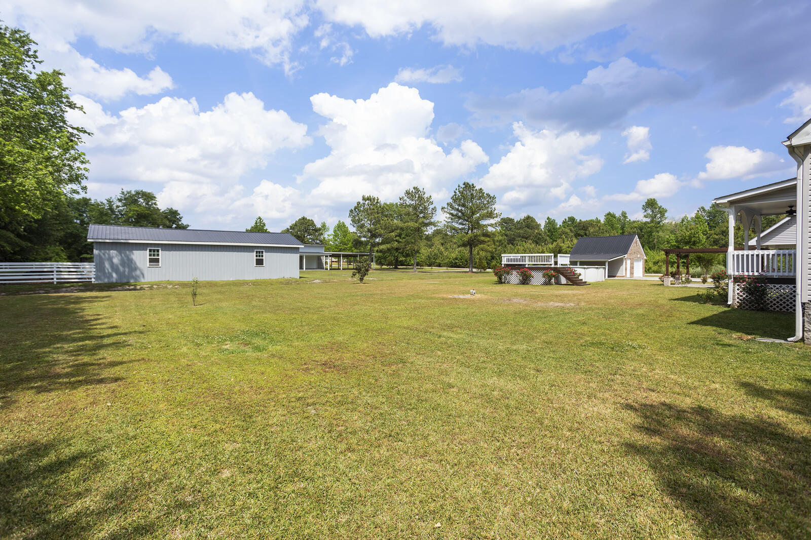 421 Jackson Store Road Beulaville, NC 28518 - Photo 55 of 99 Barn