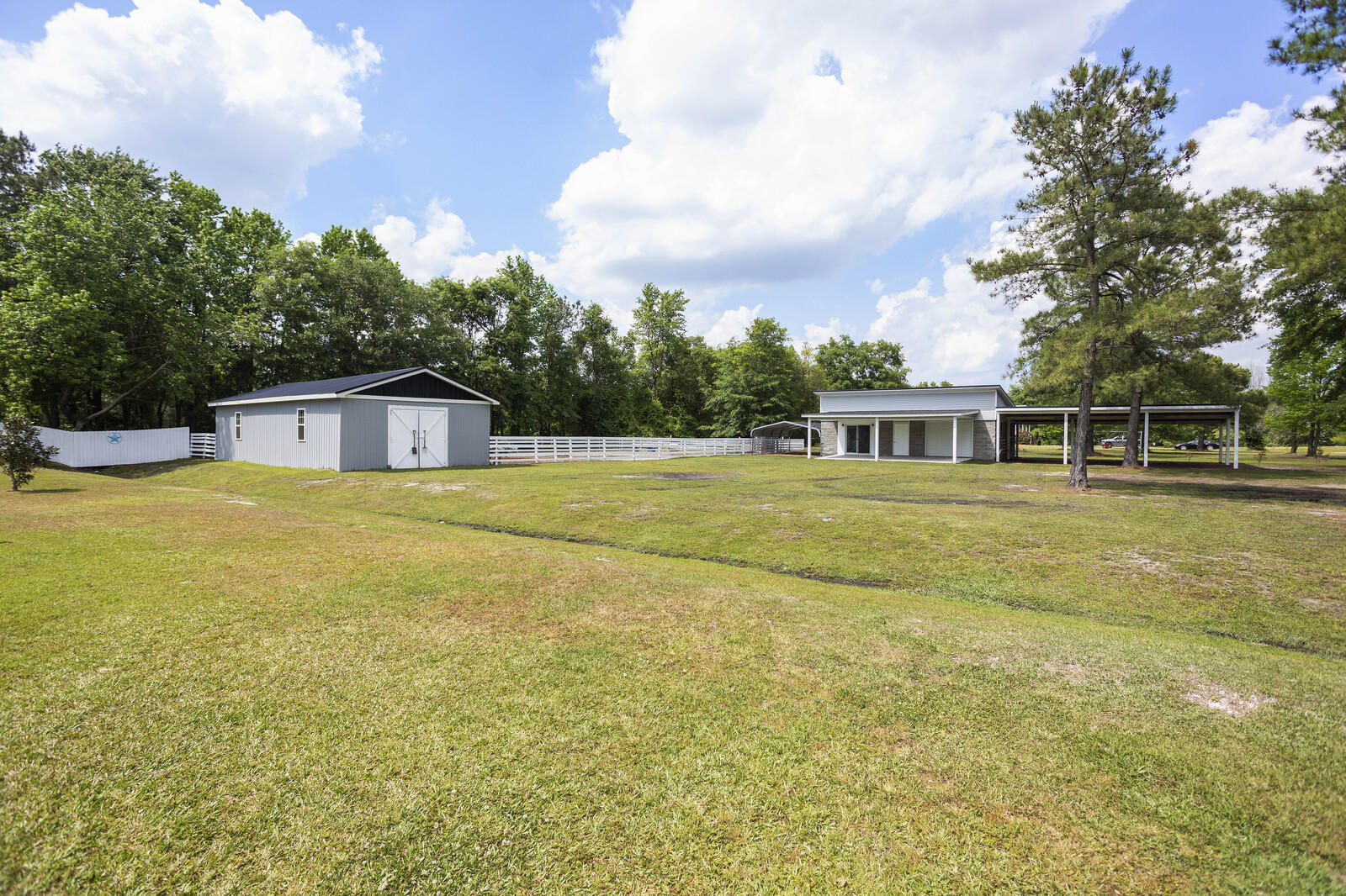 421 Jackson Store Road Beulaville, NC 28518 - Photo 69 of 99 Barn and Building w/ Garage