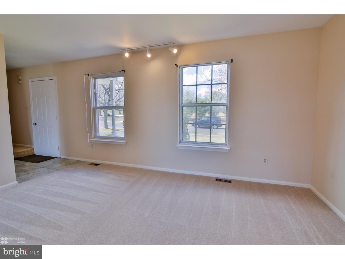 267 Twining Road Lansdale, PA 19446 - Photo 8 of 25 Gallery Image 8