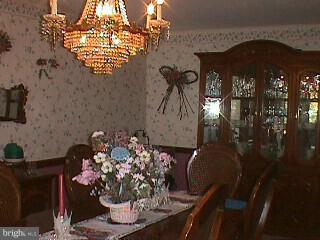 149 Rambling Way Springfield, PA 19064 - Photo 3 of 6