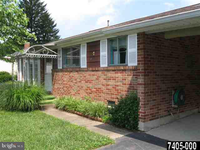 2431 Raleigh Drive York, PA 17402 - Photo 14 of 16 Gallery Image 14