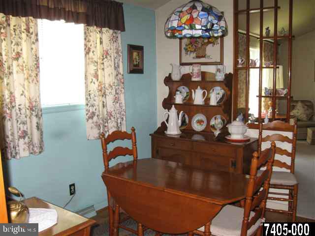 2431 Raleigh Drive York, PA 17402 - Photo 3 of 16 Gallery Image 3