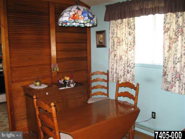 2431 Raleigh Drive York, PA 17402 - Photo 4 of 16 Gallery Image 4