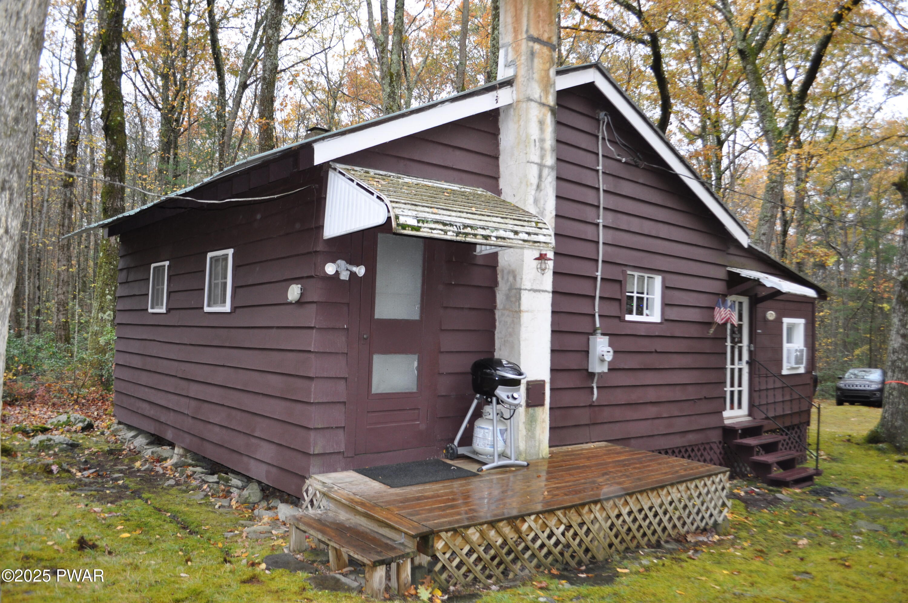 288 White Deer Lake Road Hawley, PA 18428 - Photo 13 of 28