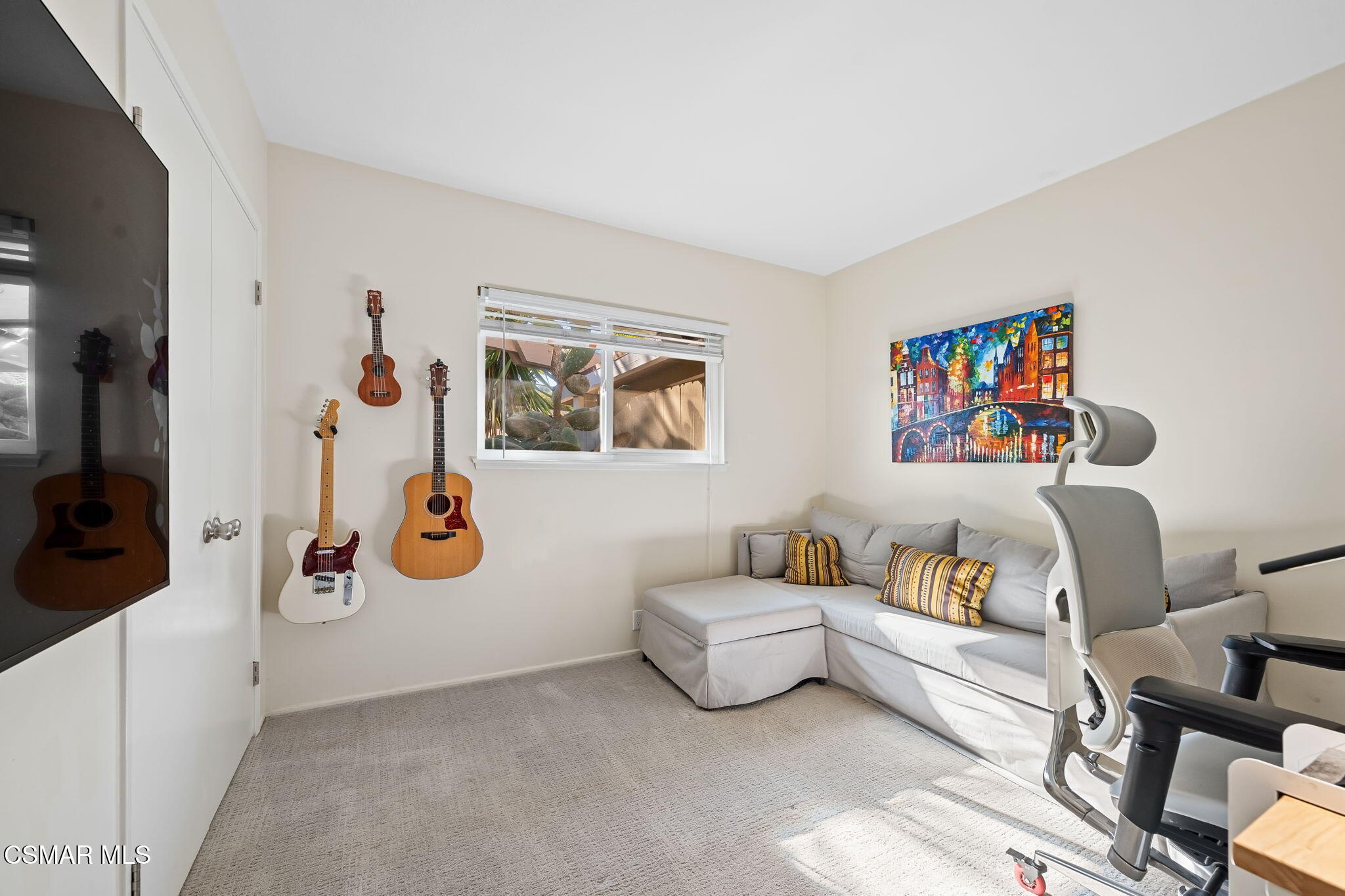 191 Thames Street Thousand Oaks, CA 91360 - Photo 17 of 40 4-web-or-mls-191-thames-st