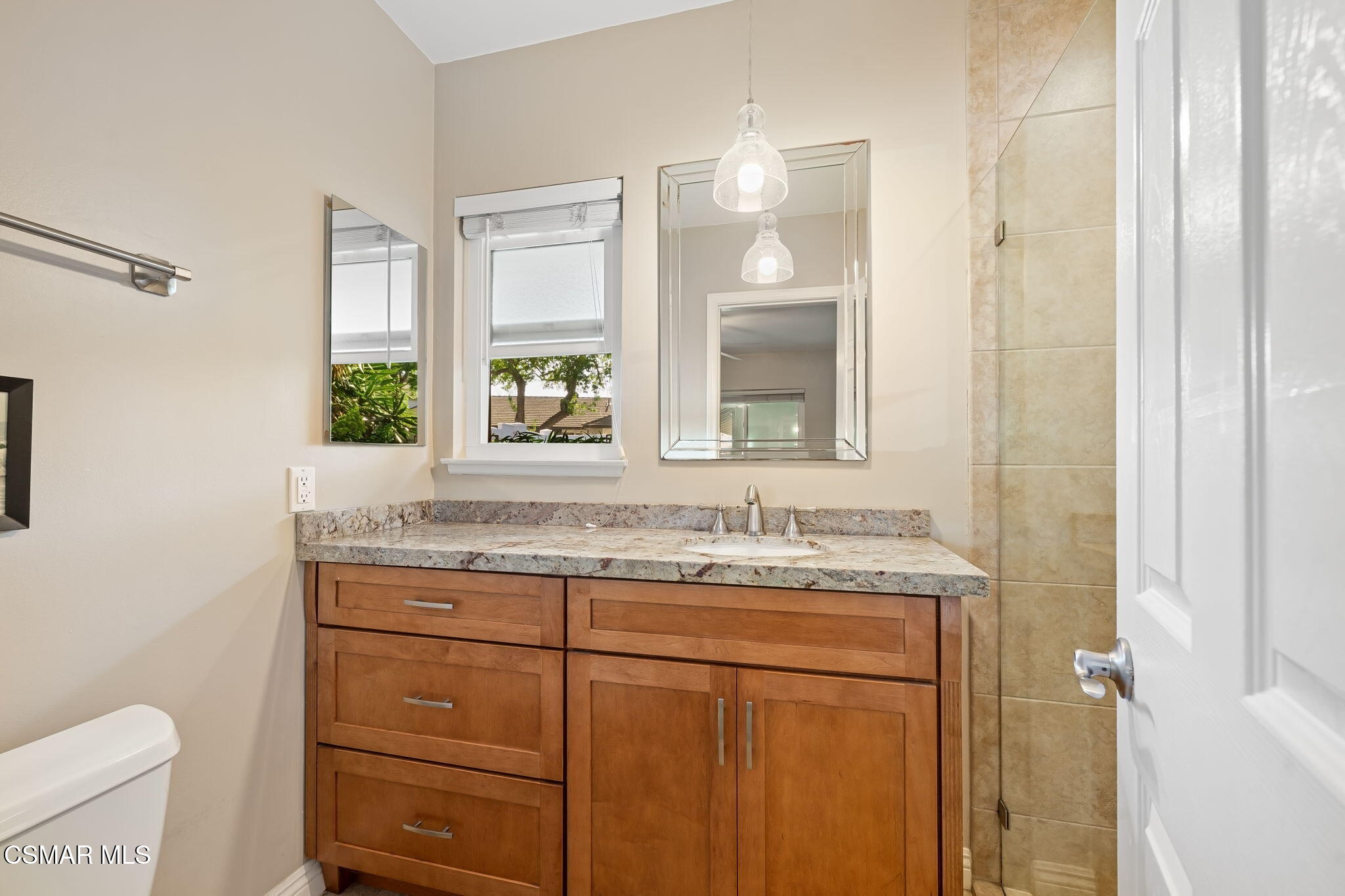 191 Thames Street Thousand Oaks, CA 91360 - Photo 20 of 40 9-web-or-mls-191-thames-st