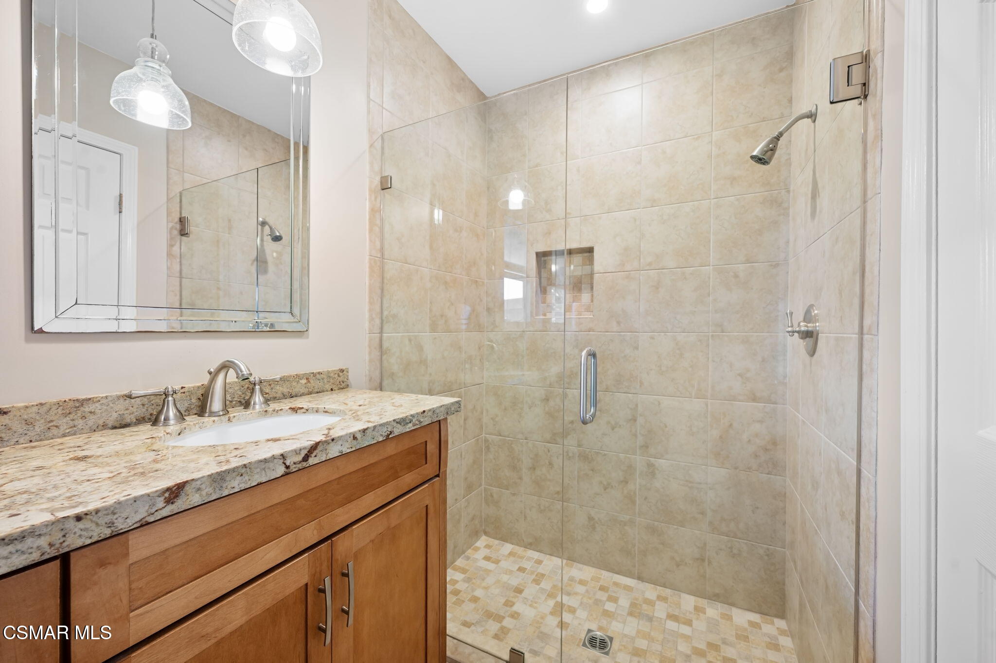 191 Thames Street Thousand Oaks, CA 91360 - Photo 21 of 40 10-web-or-mls-191-thames-st