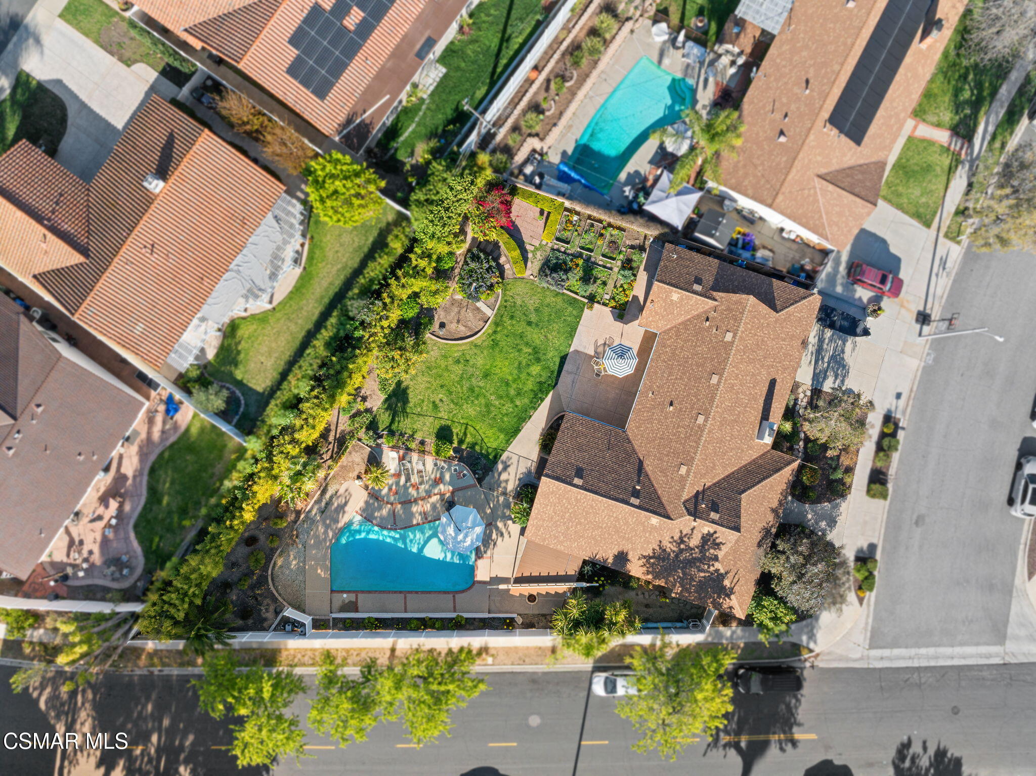 191 Thames Street Thousand Oaks, CA 91360 - Photo 37 of 40 38-web-or-mls-191-thames-st