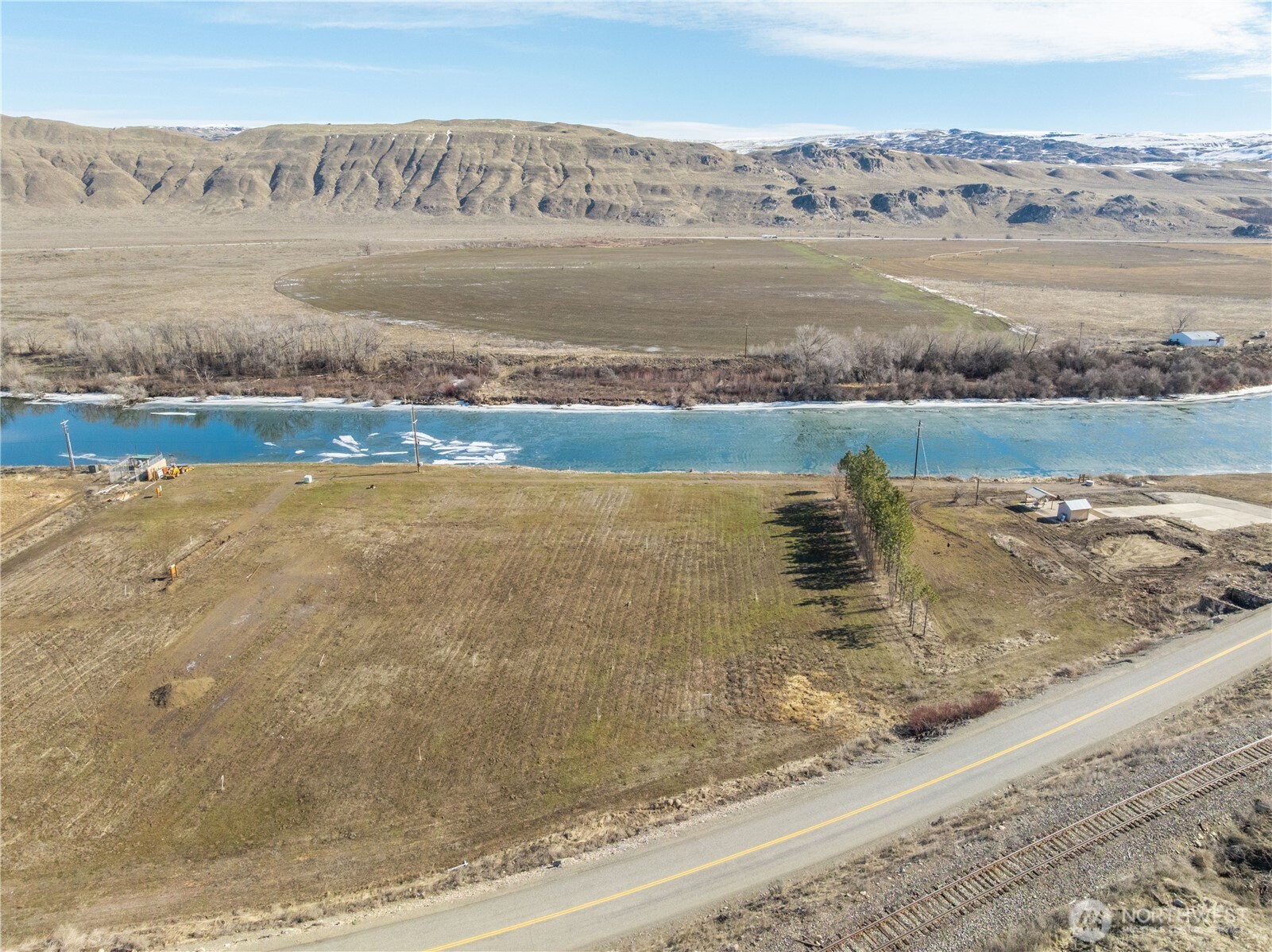 626 Monse River Road Brewster, WA 98812 - Photo 20 of 40 a view of an ocean beach