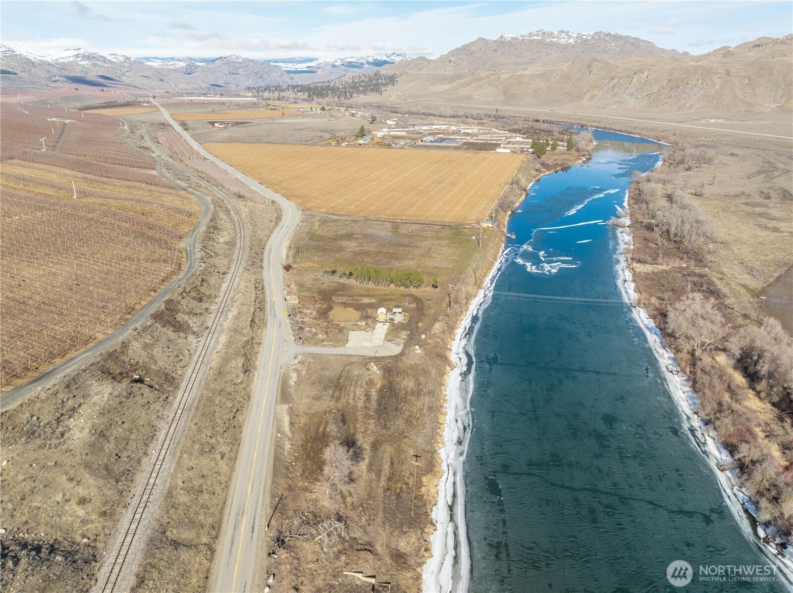 626 Monse River Road Brewster, WA 98812 - Photo 7 of 40 a view of an ocean
