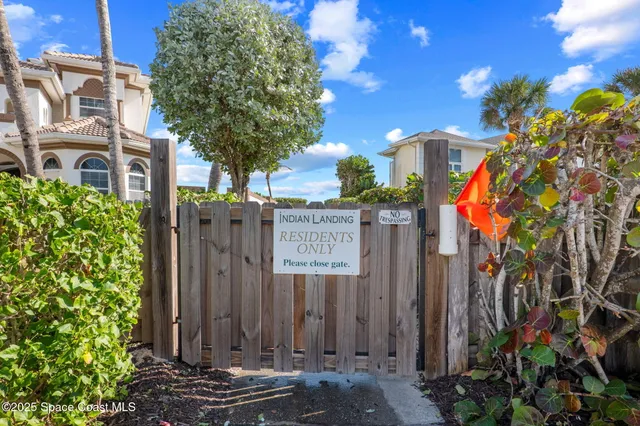 a sign that is on the side of the road