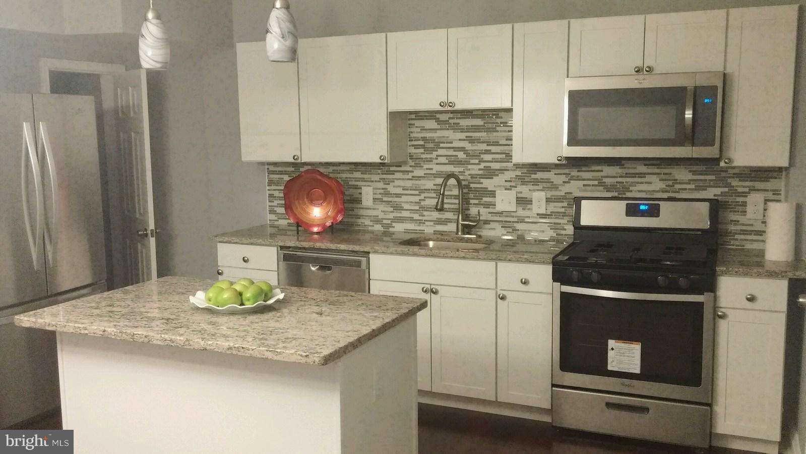 4270 Rokeby Road Baltimore, MD 21229 - Photo 1 of 22 Kitchen